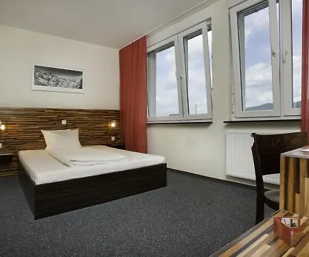 Hotelo Hotel 3*