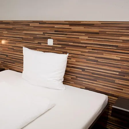 Hotelo Hotel