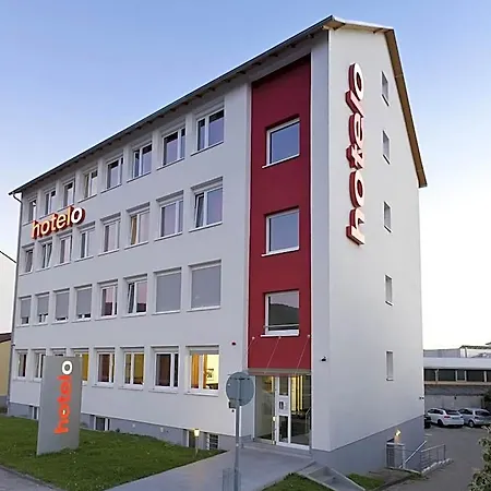 Hotelo Hotel 3*