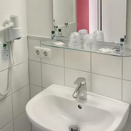 Ξενοδοχείο Hotelo 3*